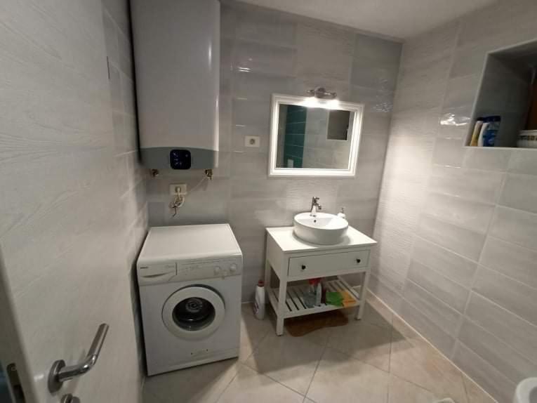 Oasis Apartment โบเว็ก ภายนอก รูปภาพ