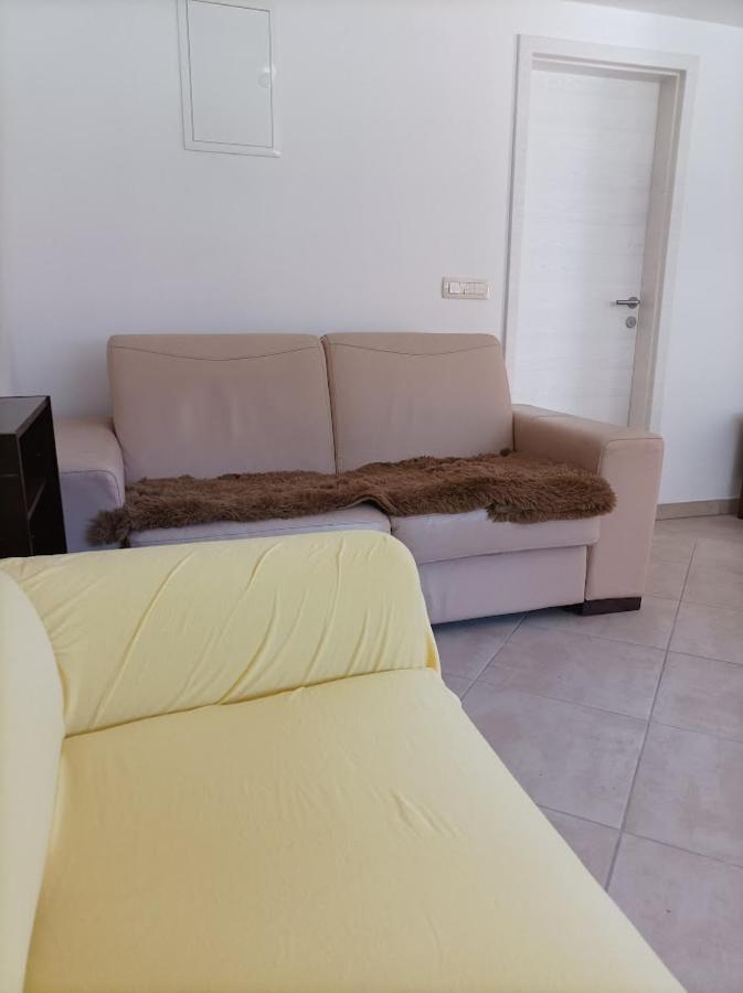 Oasis Apartment โบเว็ก ภายนอก รูปภาพ