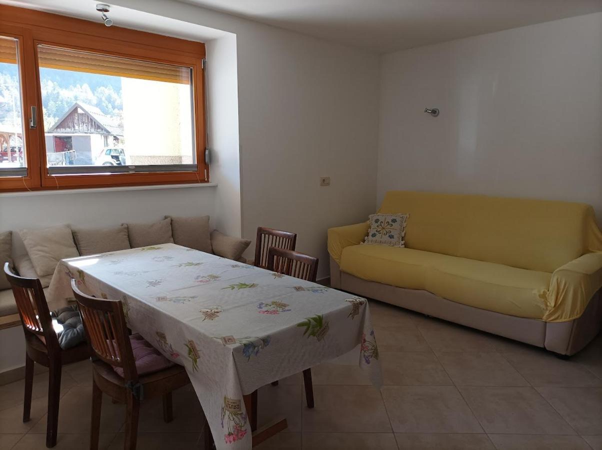 Oasis Apartment โบเว็ก ภายนอก รูปภาพ