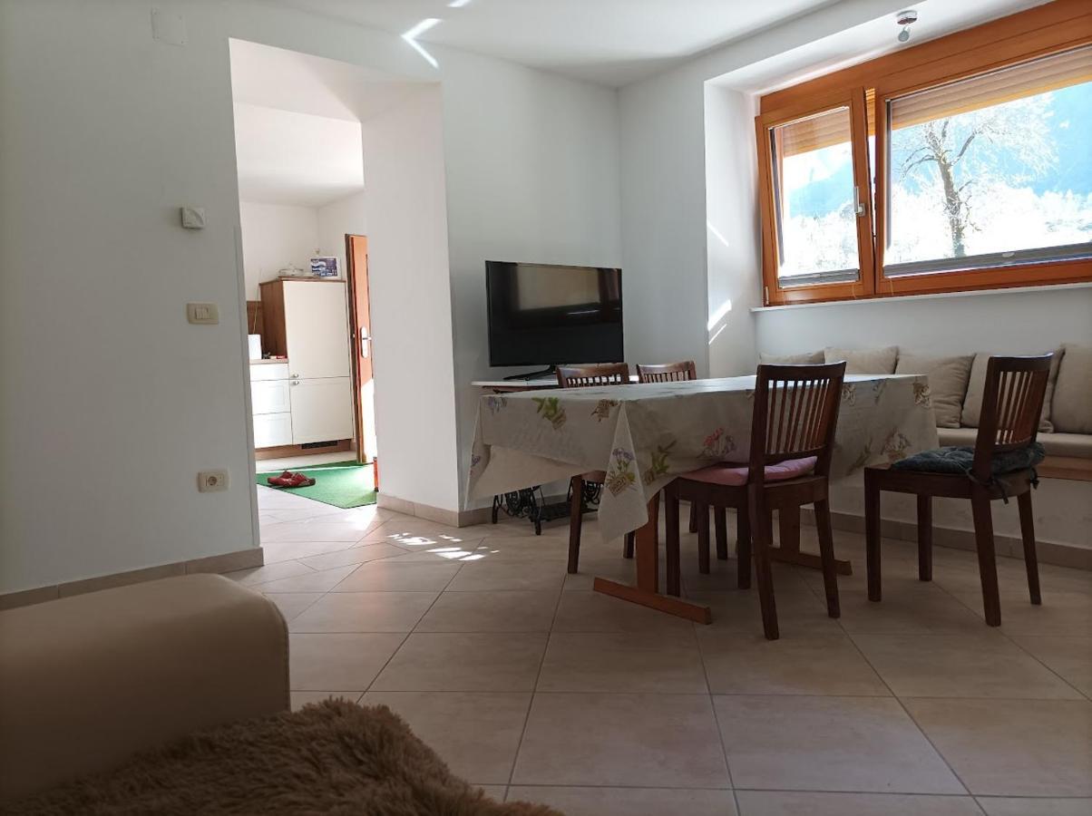 Oasis Apartment โบเว็ก ภายนอก รูปภาพ